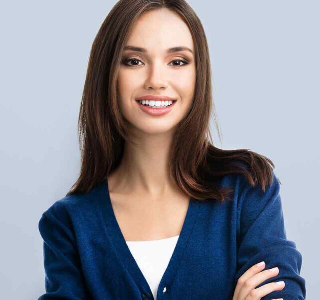 https://oldtownweeddelivery.com/wp-content/uploads/2018/12/team_03-640x600.jpg